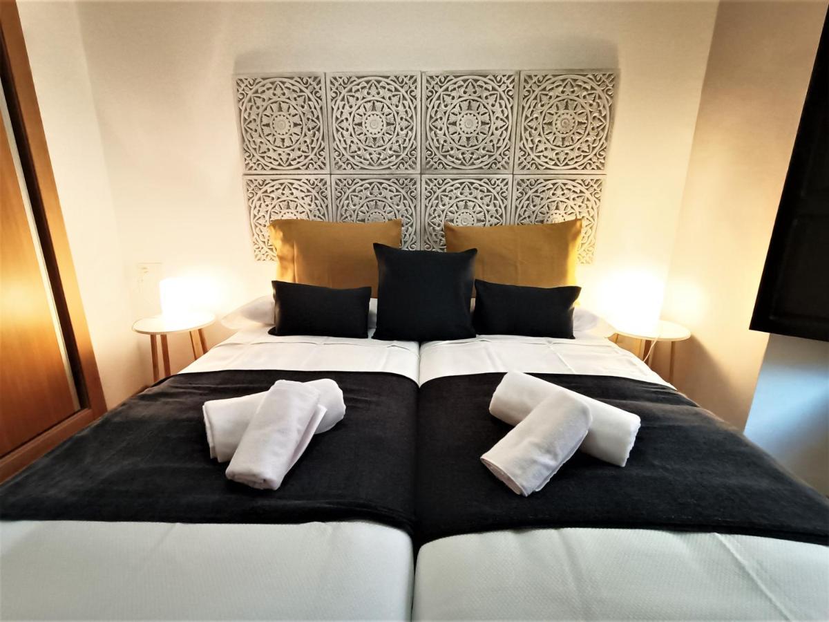 Apartamentos Alma Гранада Екстериор снимка