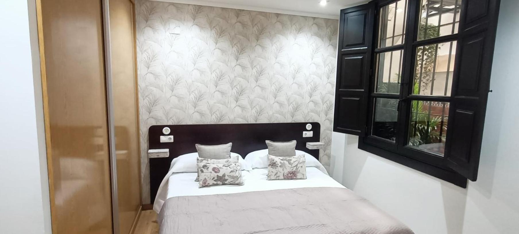 Apartamentos Alma Гранада Екстериор снимка