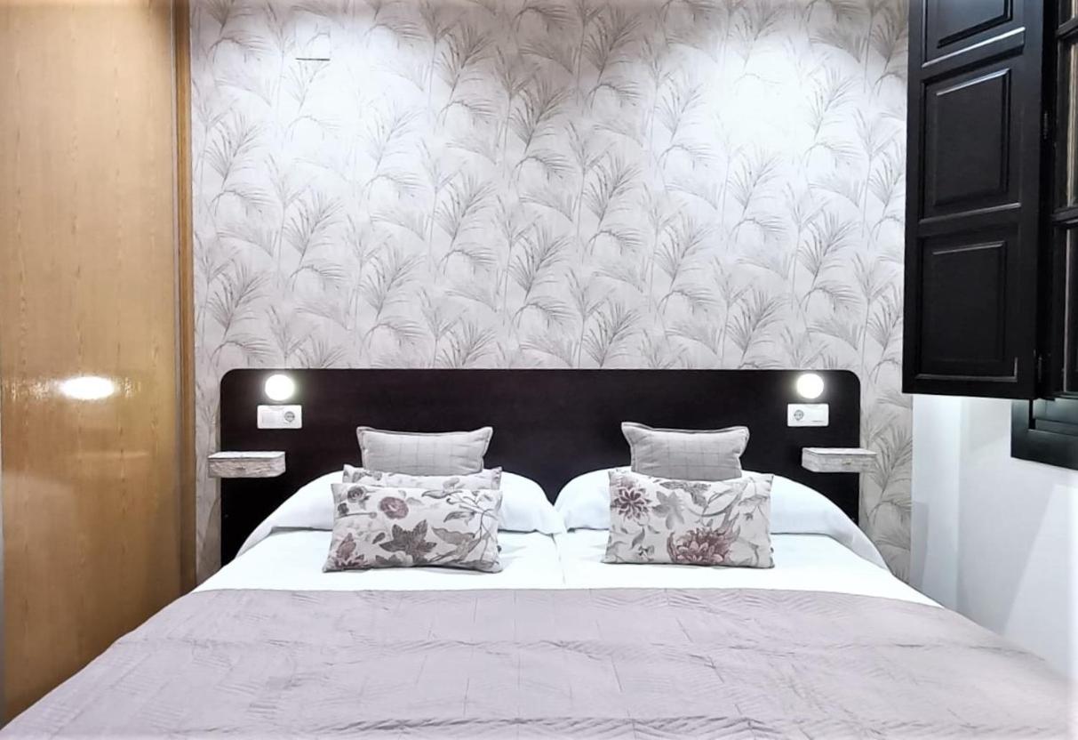 Apartamentos Alma Гранада Екстериор снимка
