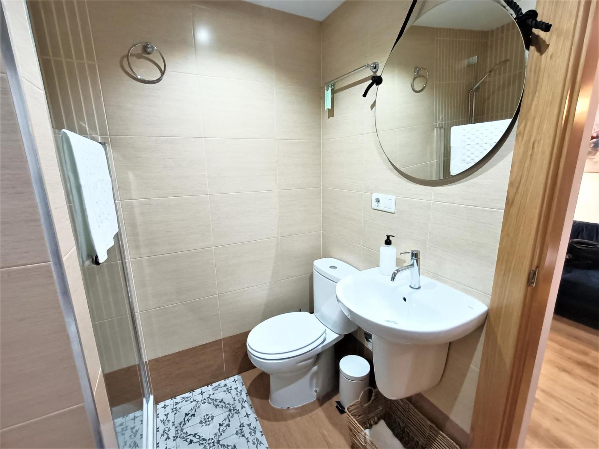 Apartamentos Alma Гранада Стая снимка